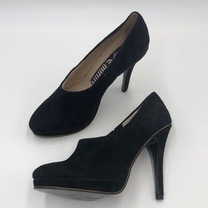 Juicy Couture Black Suede Platform Heels